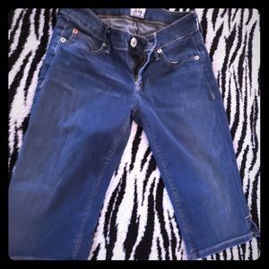 Dark wash Hudson Capri skinny jean shorts 26